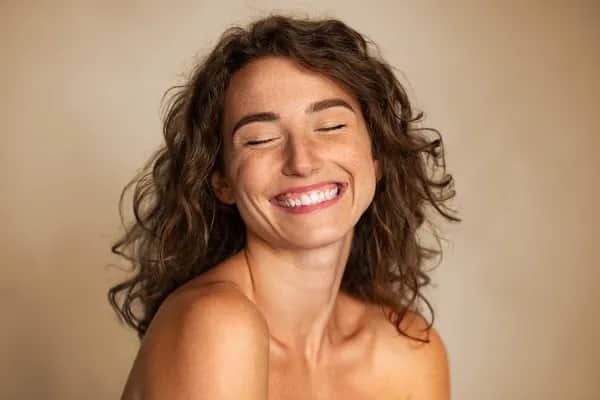 Problemzonen gezielt behandeln – Cellulite adé